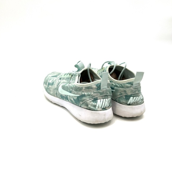 Nike Women’s Juvenate Floral Blue Tennis Sneakers Size 8 - Picture 14 of 16